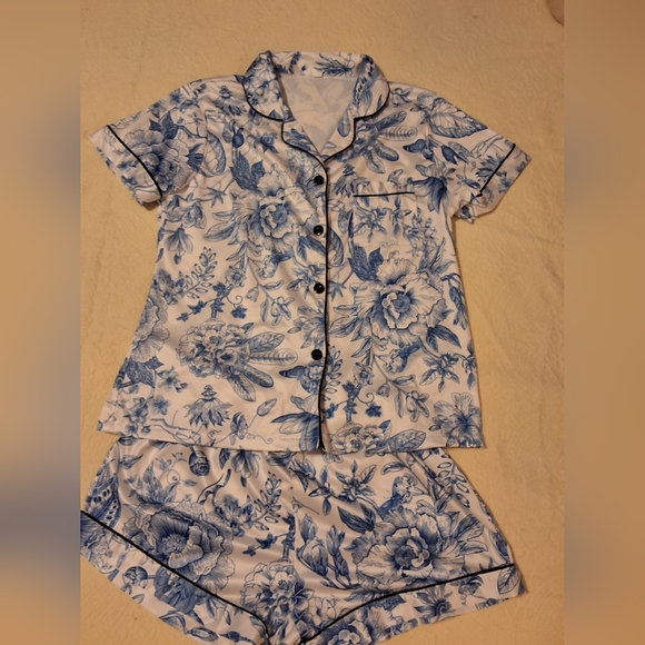 Other - Floral Blue and White Womens Pajamas